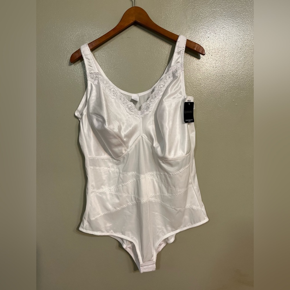 Lunaire White Lace Trim Bodysuit 46DD NWT